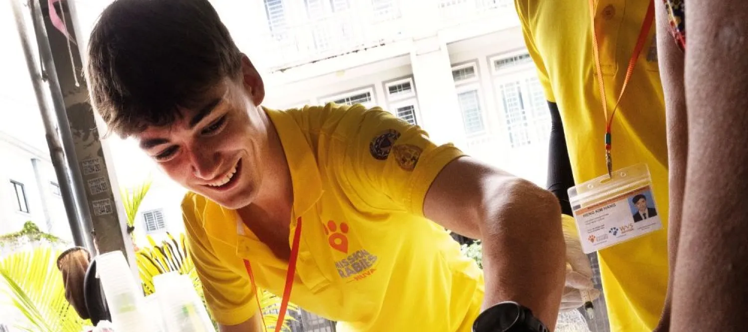 Hamish Mellanby volunteered with Mission Rabies in Phnom Penh, Cambodia