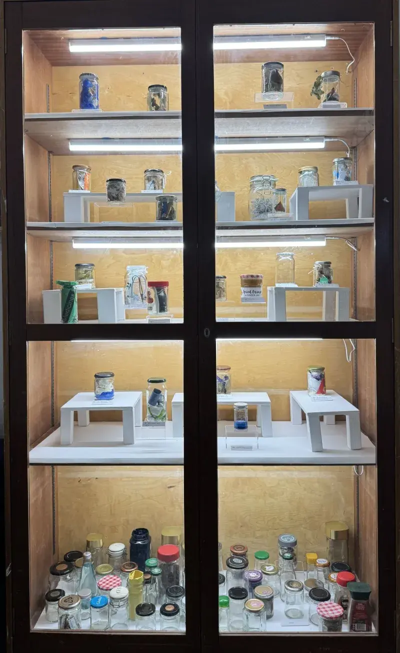 Jar in Action Cabinet