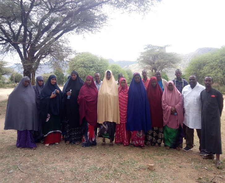 Daniel Mwangi Njuguna with Kenyan women